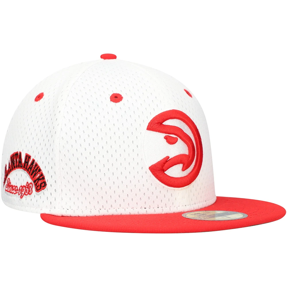 Casquette ajustée 59FIFTY Throwback 2Tone des Atlanta Hawks New Era pour hommes, blanc/rouge