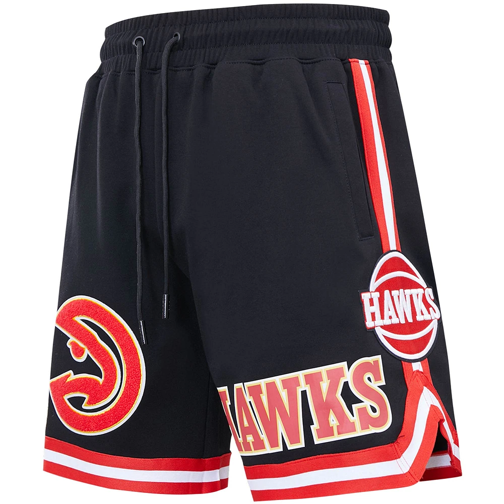 Short en chenille Atlanta Hawks Pro Standard noir pour homme