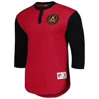 T-shirt à manches longues Legendary Henley Atlanta United FC Mitchell & Ness pour homme, rouge