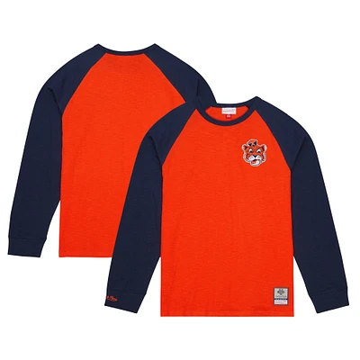 T-shirt à manches longues raglan légendaire flammé Auburn Tigers orange Mitchell & Ness pour hommes