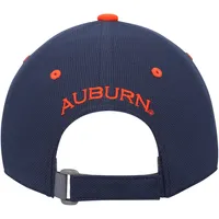 Casquette ajustable Performance Under Armour Tigers Auburn Blitzing Accent bleu marine pour jeune