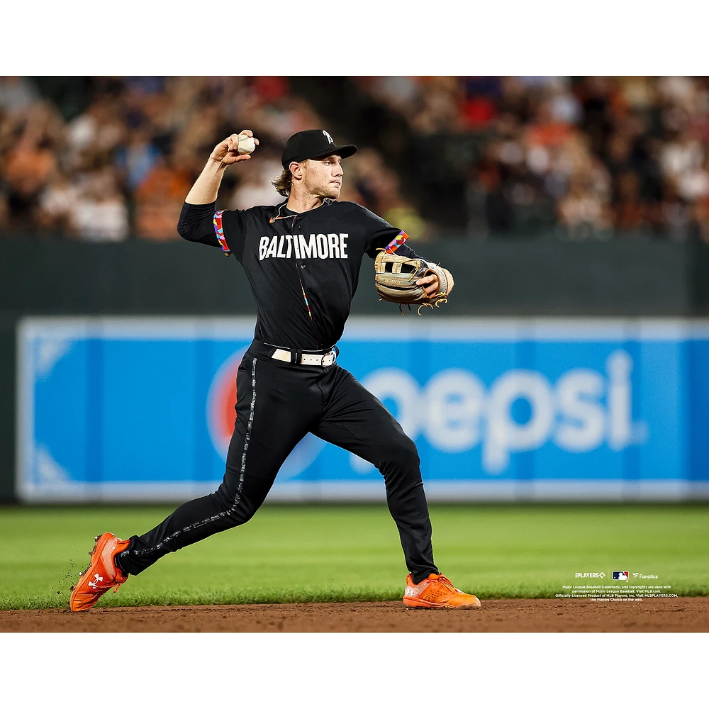 Photographie du maillot noir non signé de Gunnar Henderson des Orioles Baltimore