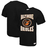 T-shirt noir à logo arqué Mitchell & Ness pour homme avec flammé des Orioles de Baltimore