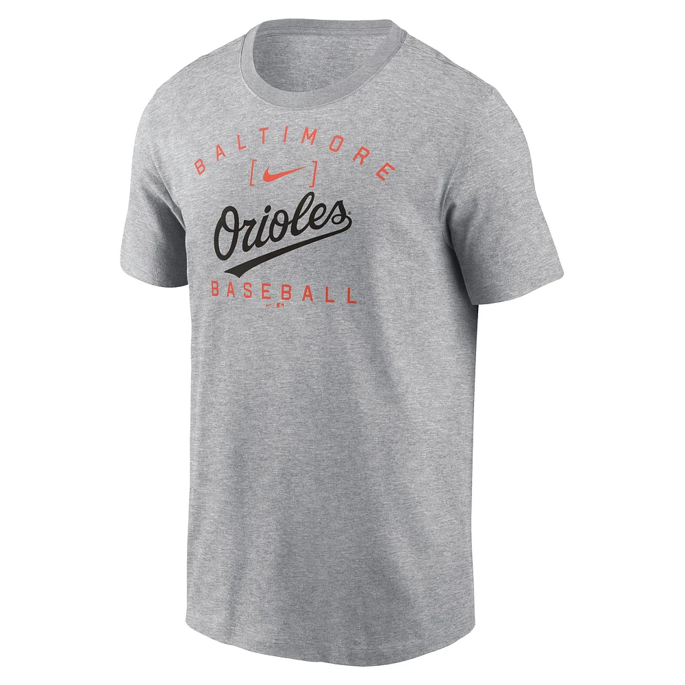 T-shirt Nike Heather Grey Baltimore Orioles Home Team Athletic Arch pour homme