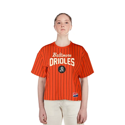T-shirt court à rayures orange City Connect Multiplier Baltimore Orioles New Era pour femme