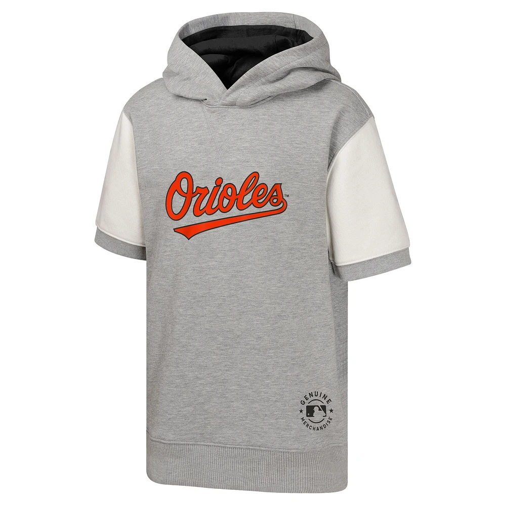 Sweat à capuche manches courtes pour jeunes Baltimore Orioles Line Up Heather Gray