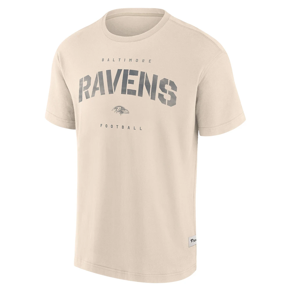 T-shirt Fanatics pour homme Baltimore Ravens Elements Weathered Tonal Future Ground crème