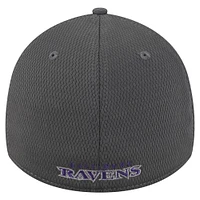 Men's New Era Graphite Baltimore Ravens  Main 39THIRTY Flex Hat