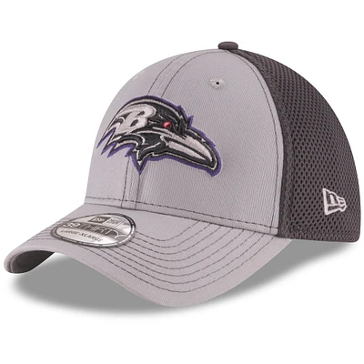 Men's New Era Gray/Graphite Baltimore Ravens Grayed Out Neo 2 39THIRTY Flex Hat