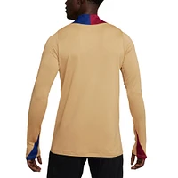 Haut à manches longues avec zip quart de longueur Performance Nike Gold Barcelona Strike Drill 2024/25 pour Homme