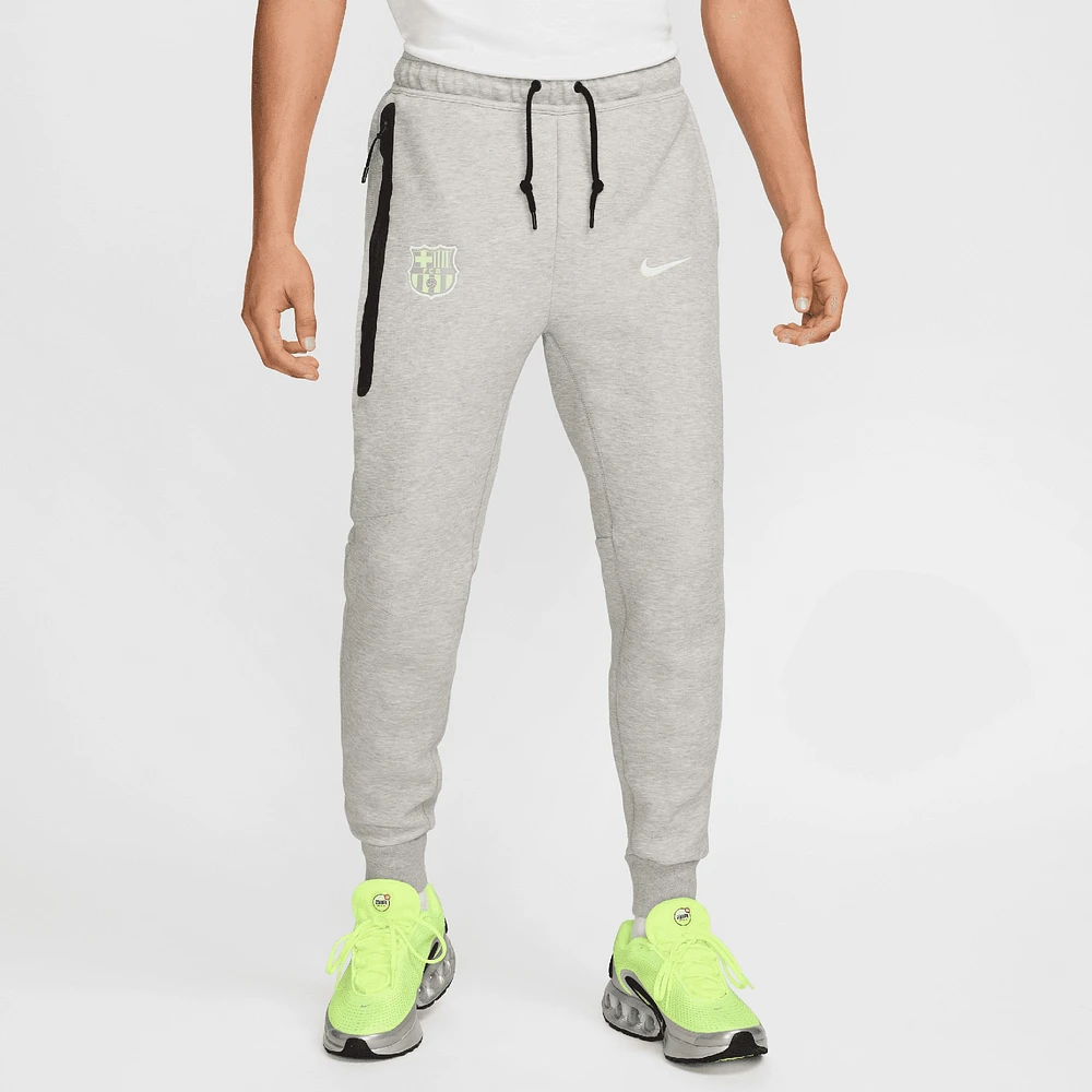 Pantalon de jogging Nike Barcelona Tech Fleece gris pour homme