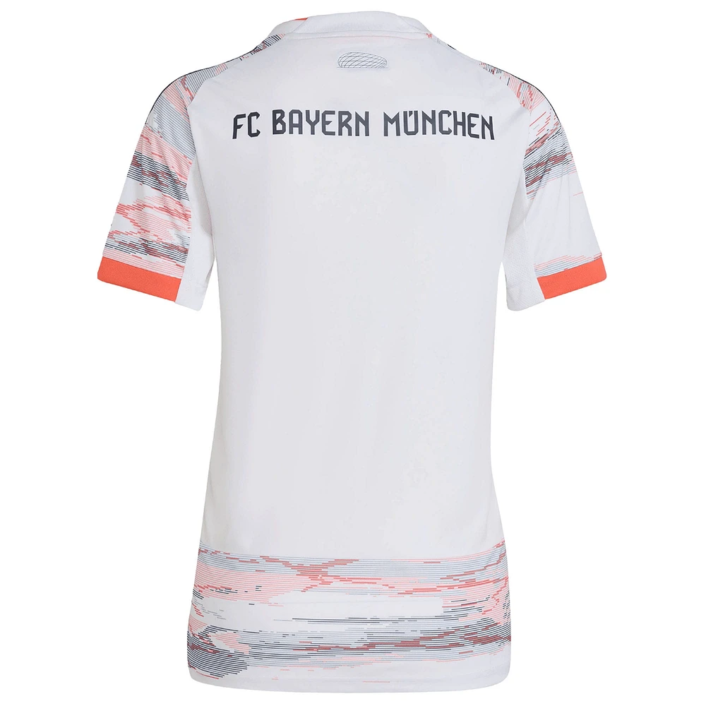 Women's adidas White Bayern Munich 2025/26 Away Replica Jersey