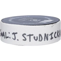Rondelle de but utilisée par Jack Studnicka pour les Bruins de Boston le 28 septembre 2021 contre les Rangers de New York