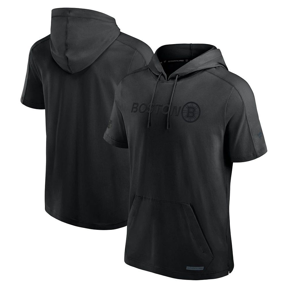 Sweat à capuche manches courtes Fanatics Boston Bruins Authentic Pro Road Performance pour homme, noir