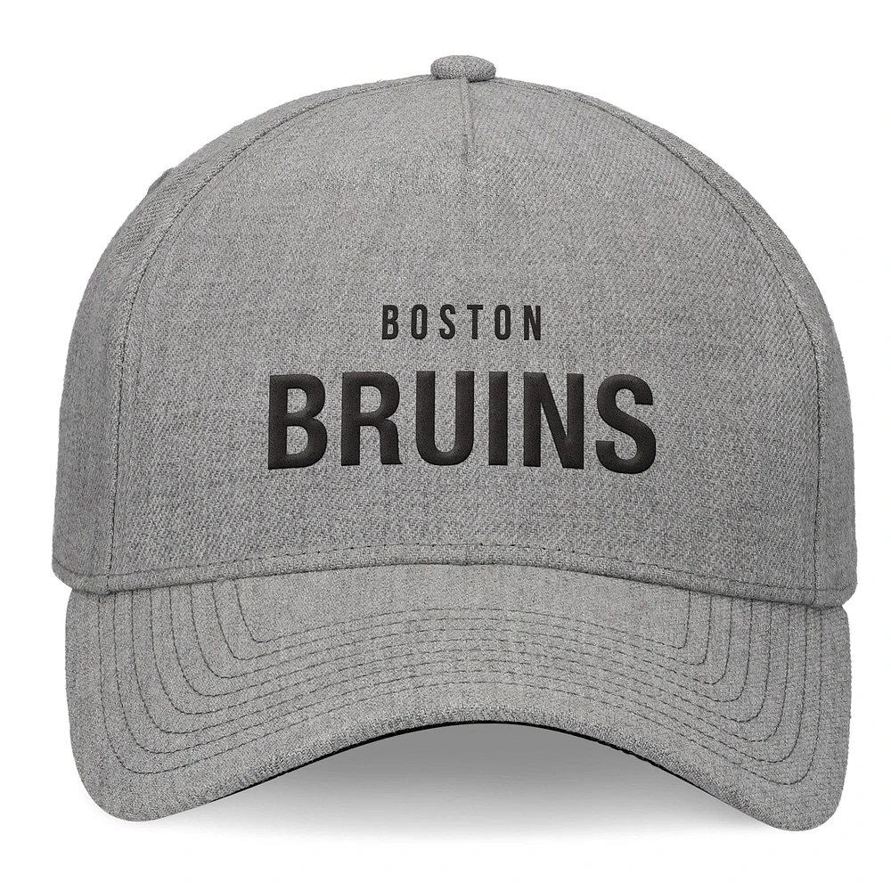 Casquette à bretelles en cuir à cadre en A pour hommes Fanatics gris chiné des Bruins de Boston