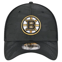 Casquette 39THIRTY Flex Active Subtle Camo noire des Bruins de Boston New Era pour homme