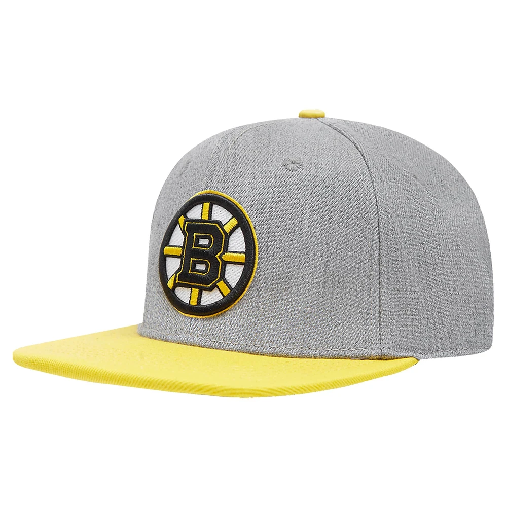 Casquette Snapback avec logo classique des Bruins de Boston Pro Standard gris/or pour hommes