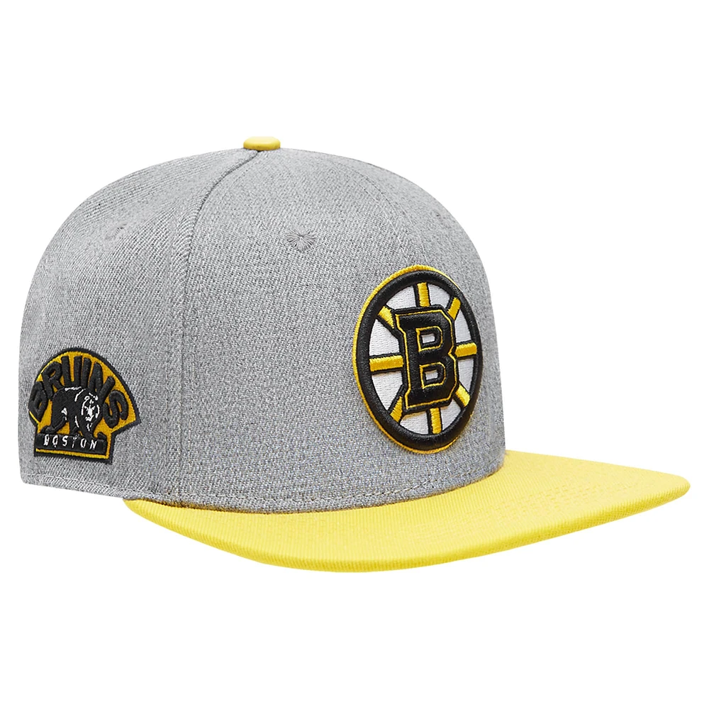 Casquette Snapback avec logo classique des Bruins de Boston Pro Standard gris/or pour hommes