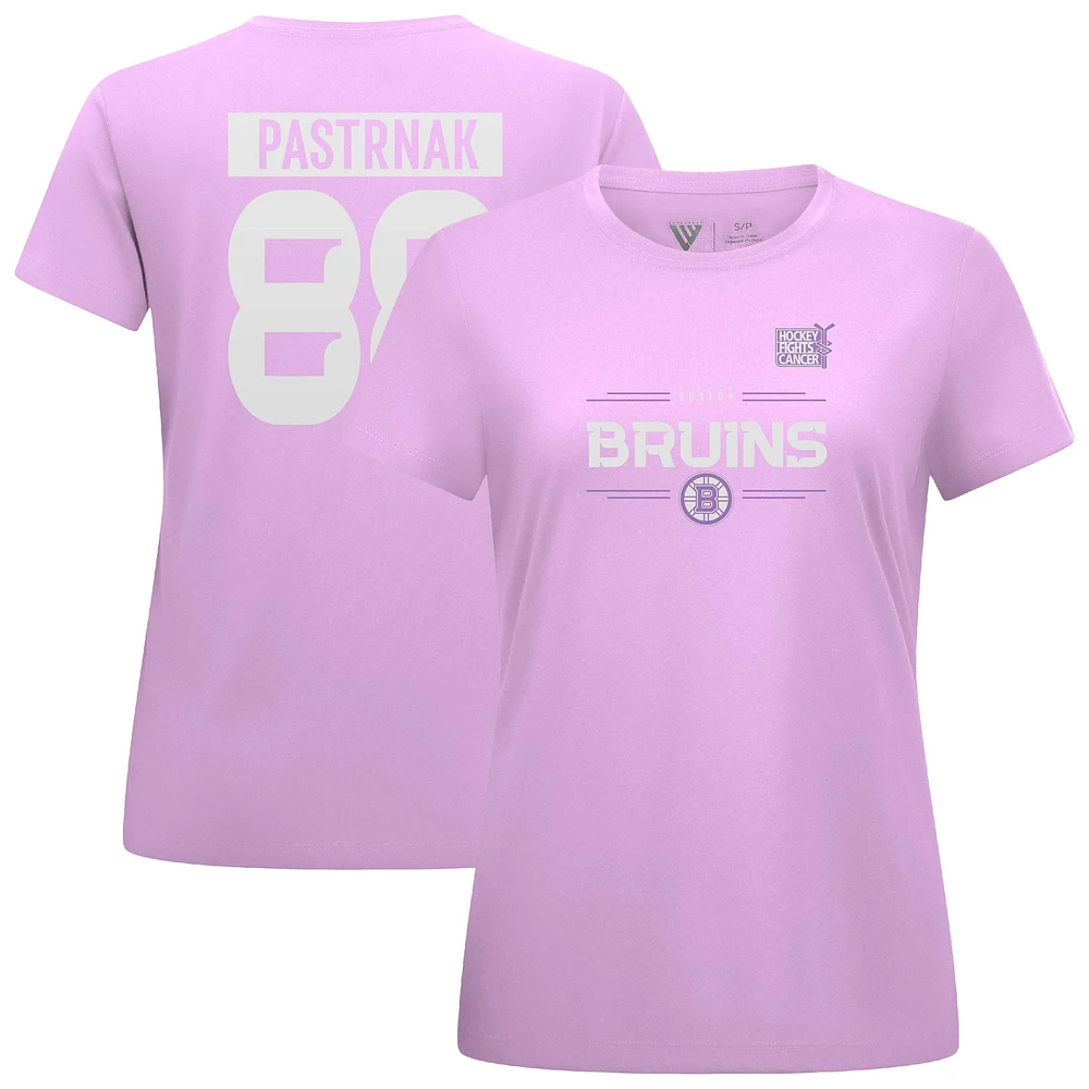 T-shirt pour femme David Pastrnak lavande avec nom et numéro de l'hymne du hockey des Bruins Boston la lutte contre le cancer