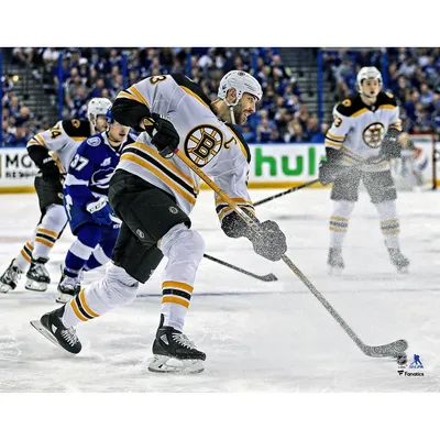 Lids Zdeno Chara Boston Bruins Fanatics Authentic Unsigned Horizontal Black  Jersey Skating Photograph