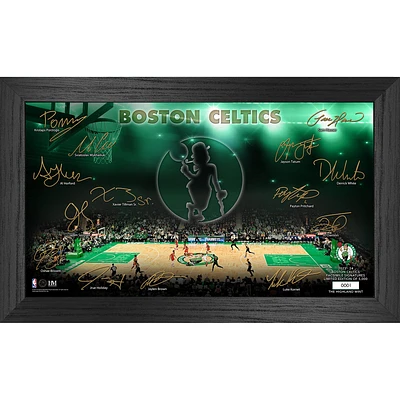 Photo encadrée de 12" x 20" des Boston Celtics de Highland Mint, signature sur le terrain 2023/24