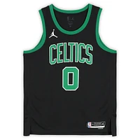 Maillot Swingman Jordan Brand Statement Edition 2022-23 noir dédicacé par Jayson Tatum des Boston Celtics