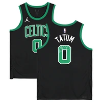 Maillot Swingman Jordan Brand Statement Edition 2022-23 noir dédicacé par Jayson Tatum des Boston Celtics