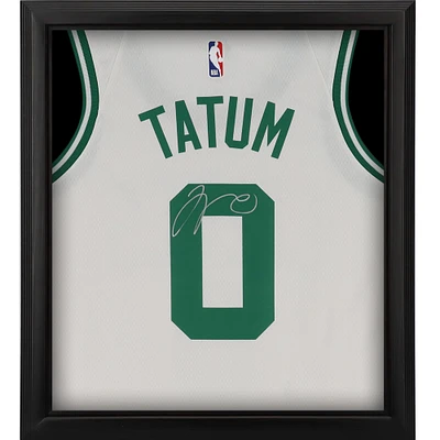 Maillot Nike Swingman 2022-23 blanc dédicacé par Jayson Tatum des Boston Celtics Shadowbox