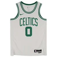 Maillot Swingman Nike blanc dédicacé par Jayson Tatum des Boston Celtics 2022-23 Association Edition