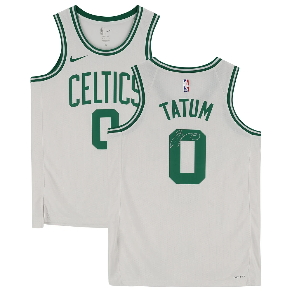Maillot Swingman Nike blanc dédicacé par Jayson Tatum des Boston Celtics 2022-23 Association Edition