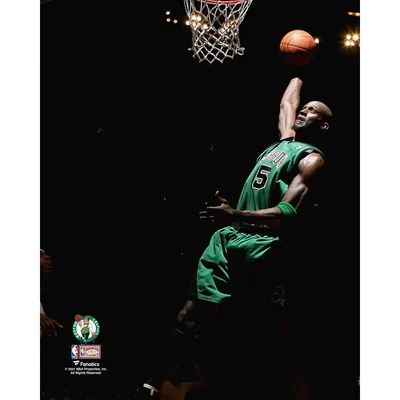 Kevin Garnett Minnesota Timberwolves Fanatics Authentic Unsigned Hardwood  Classics Contested Shot Photograph