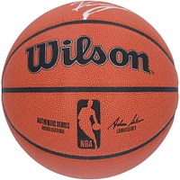 Ballon de basket-ball d'intérieur/extérieur Wilson Authentic Series autographié par Kristaps Porzingis des Boston Celtics