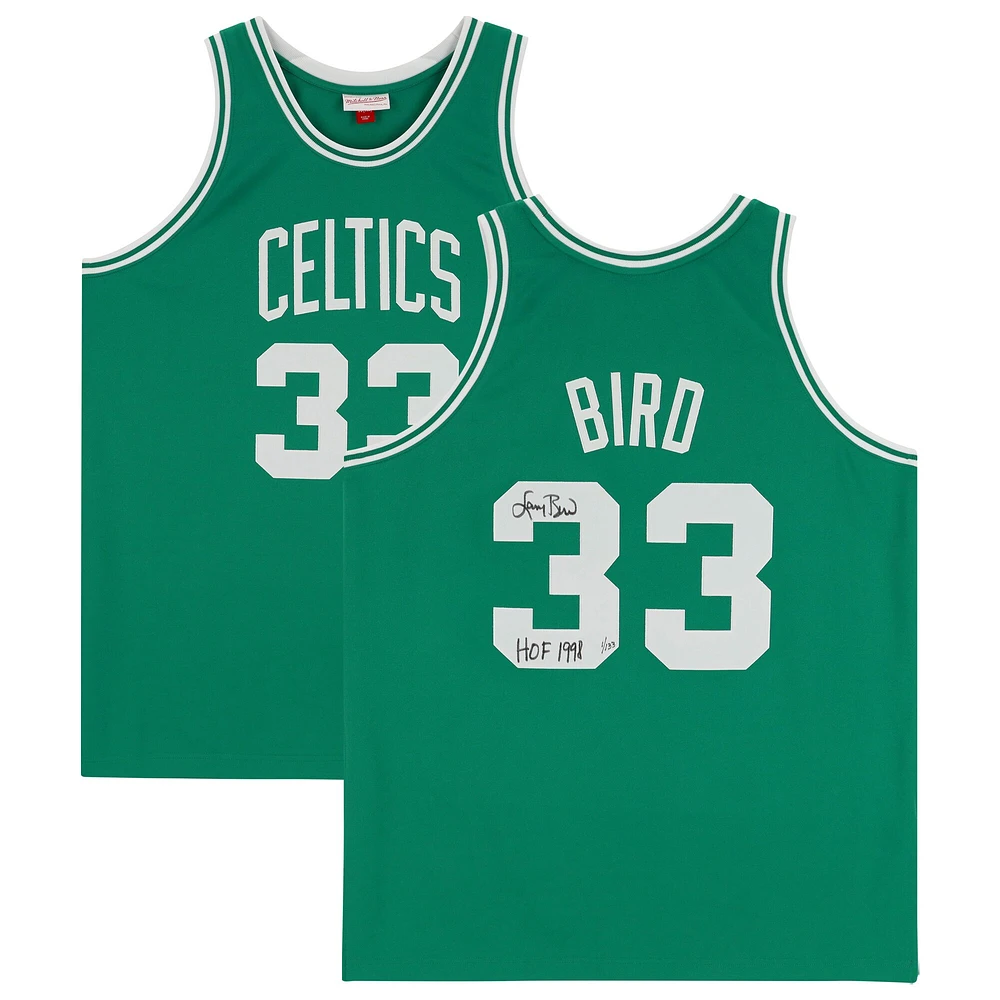 Maillot authentique dédicacé par Mitchell & Ness Kelly Green 1985-86 des Boston Celtics par Larry Bird avec inscription « HOF 1998 » - Édition limitée à 133 exemplaires