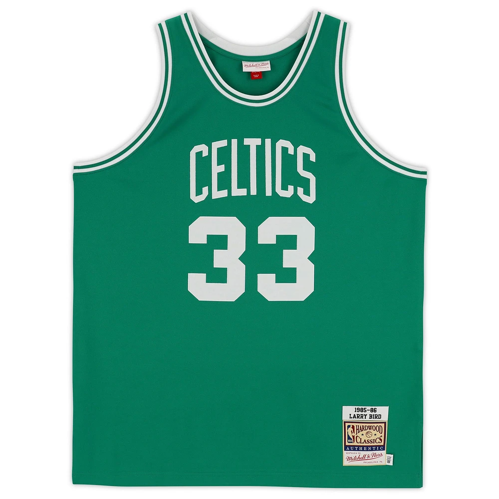 Maillot authentique autographié par Mitchell & Ness Kelly Green 1985-86 des Boston Celtics par Larry Bird avec inscription « Larry Legend » - Édition limitée à 133 exemplaires