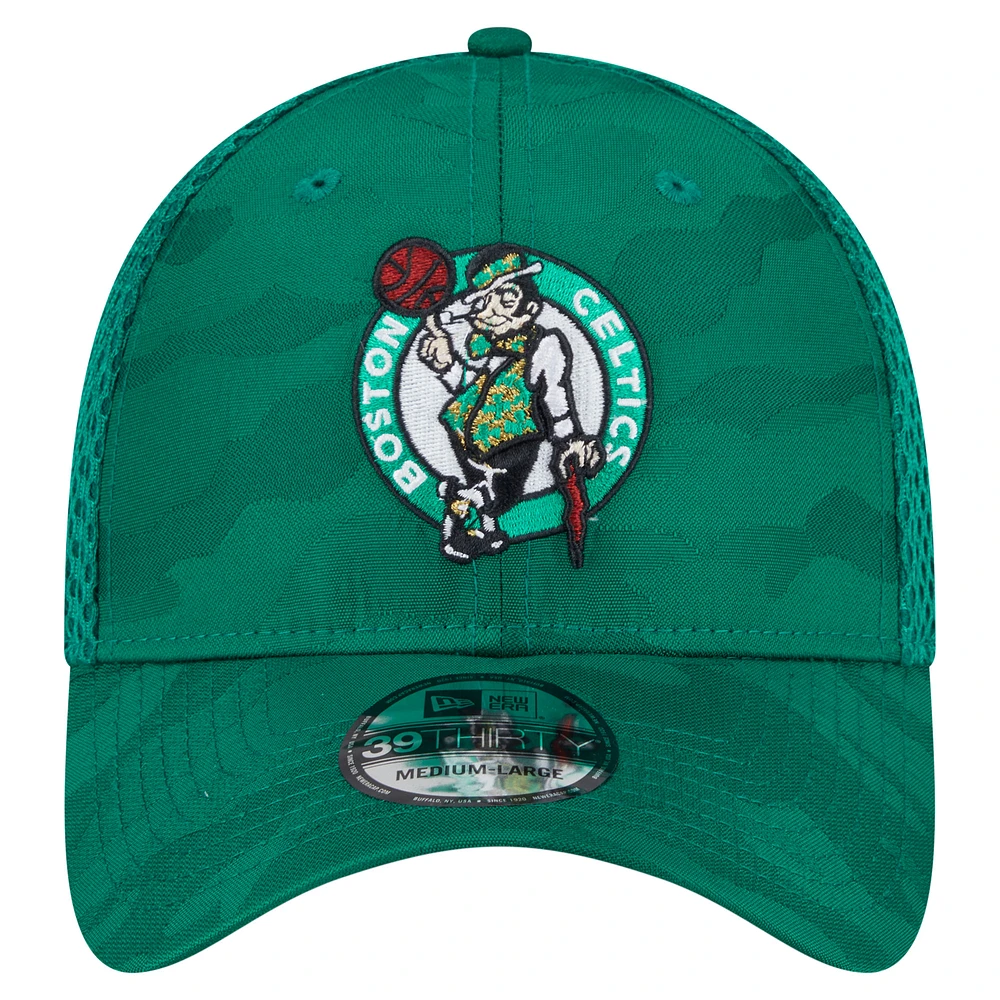 Men's New Era  Kelly Green Boston Celtics Subtle Camo 39THIRTY Flex Hat