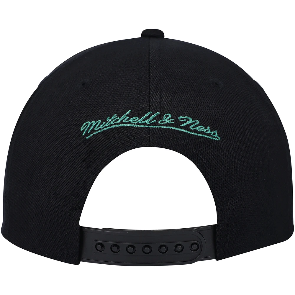 Men's Mitchell & Ness  Black/White Boston Celtics Hardwood Classics Wear Away Visor Snapback Hat