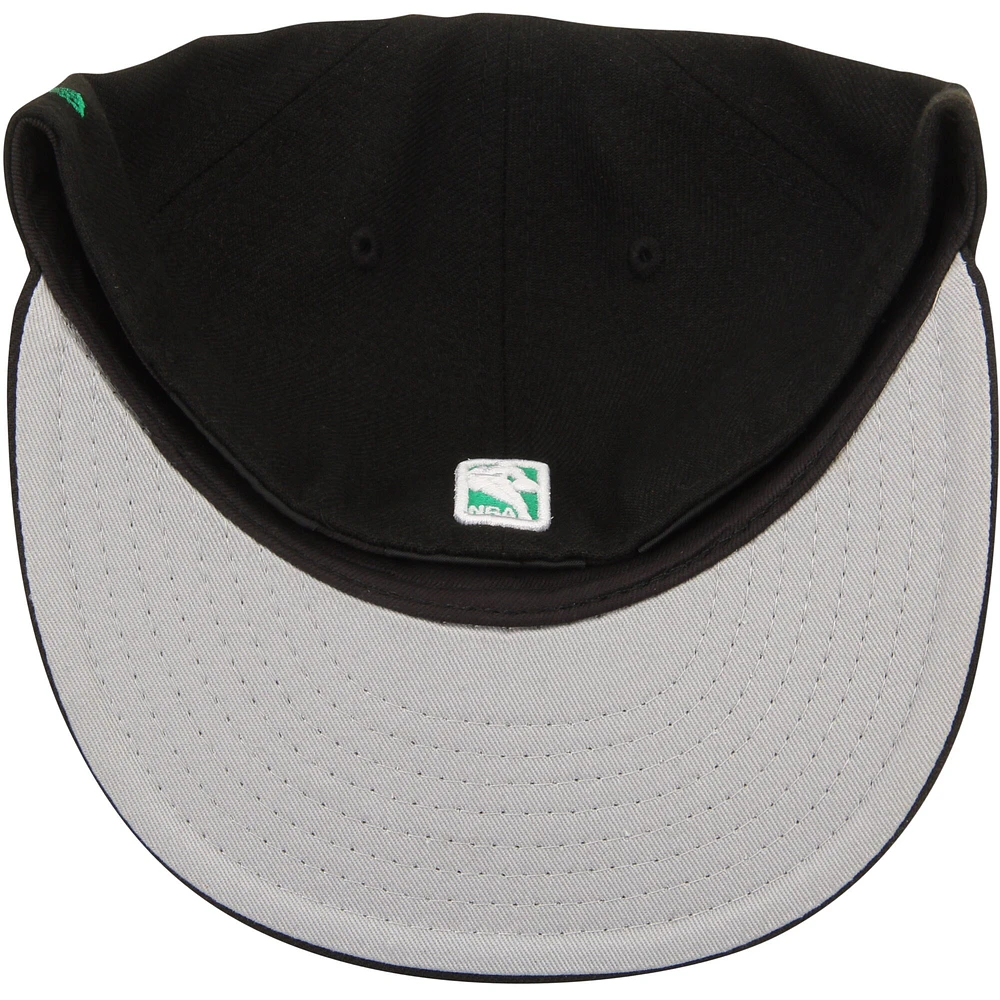 Men's New Era Black Boston Celtics Official Team Color 59FIFTY Fitted Hat