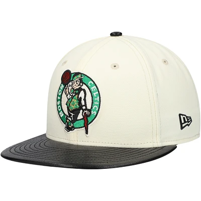 Casquette ajustée 59FIFTY bicolore à visière en faux cuir Boston Celtics New Era pour hommes, blanc/noir