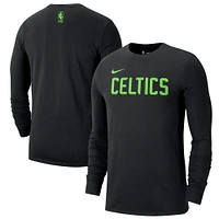 T-shirt à manches longues Nike City Edition Essential Logo Boston Celtics 2024/25 pour homme, noir