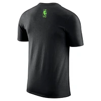 T-shirt Nike noir Boston Celtics City Edition Essential Logo pour homme 2024/25