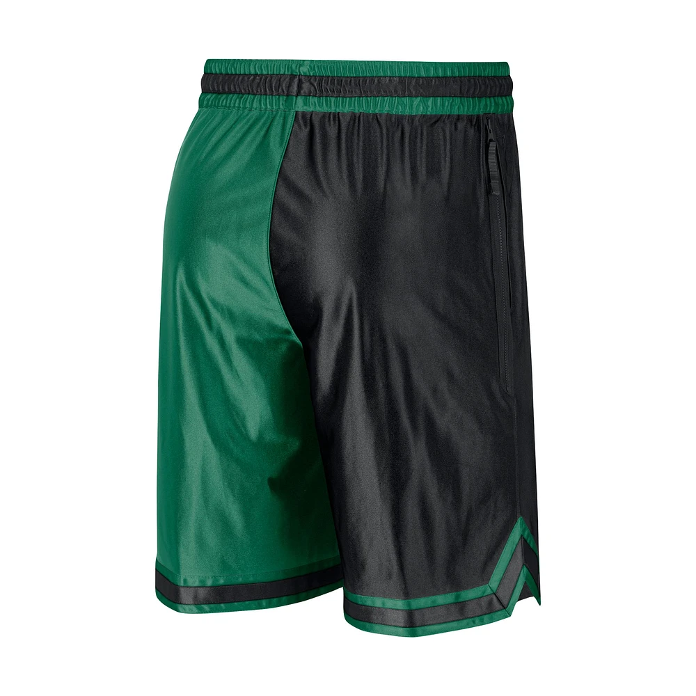 Short de performance pour homme Nike Kelly vert/noir Boston Celtics Courtside Versus Force Split DNA