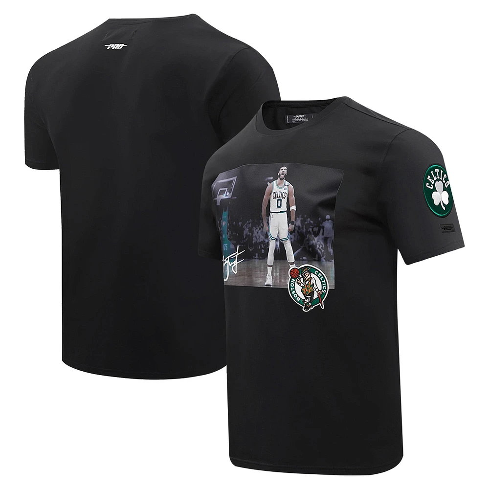 T-shirt incontrôlable Pro Standard Jayson Tatum pour hommes des Boston Celtics Player