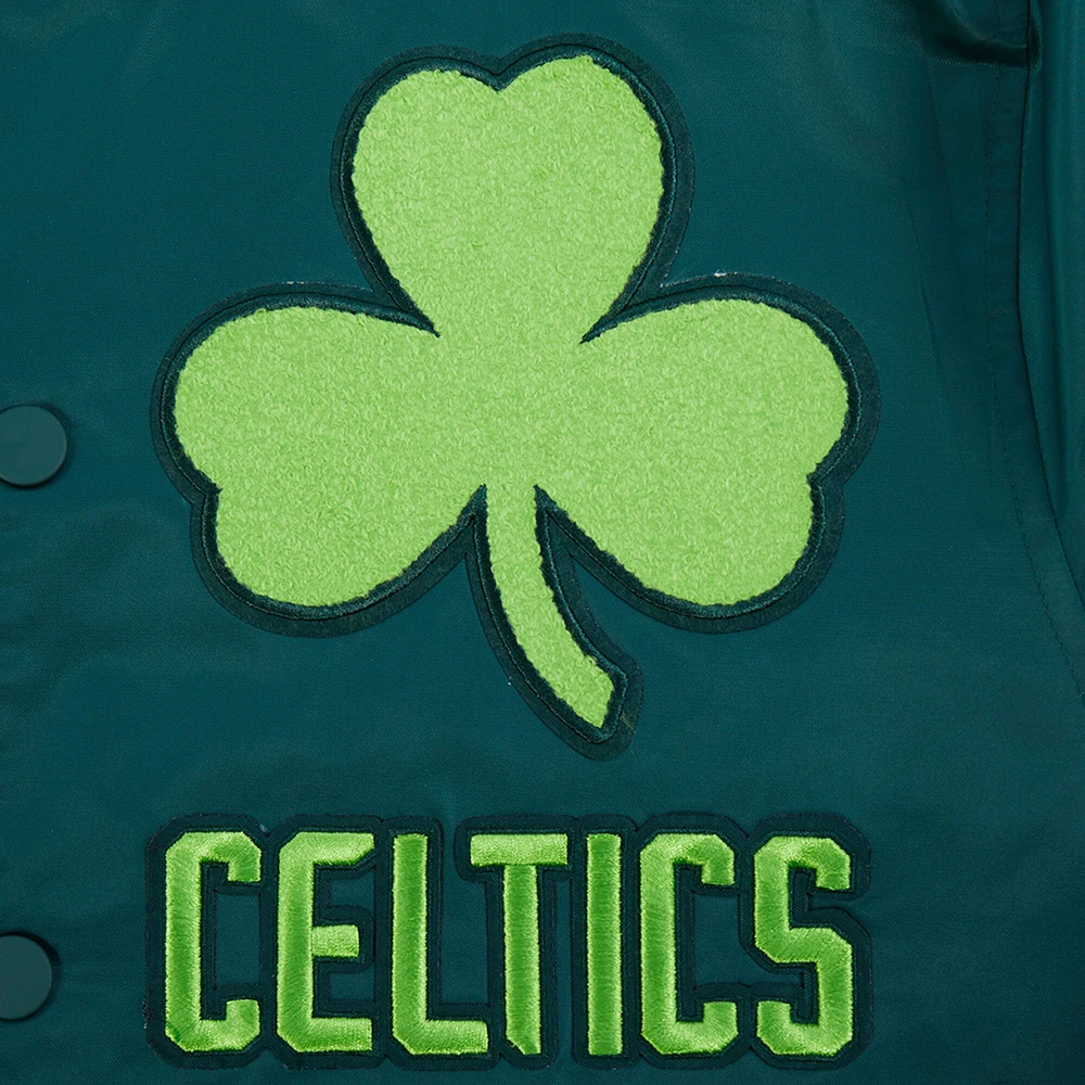 Veste à boutons-pression en satin chenille Boston Celtics City Edition 2024/25 pour homme Pro Standard Green