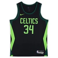 Maillot Swingman Nike City Edition 2024-25 noir dédicacé par Paul Pierce des Boston Celtics