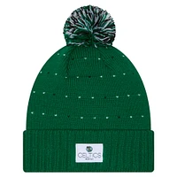Bonnet en tricot à revers et pompon avec patch étiqueté Boston Celtics de New Era pour femme, vert Kelly