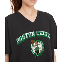 Tommy Jeans pour femme Boston Celtics - T-shirt surdimensionné à encolure en V Ashley Noir