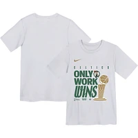 T-shirt Nike blanc pour jeunes des Boston Celtics 2024 NBA Finals Champions Celebration Parade