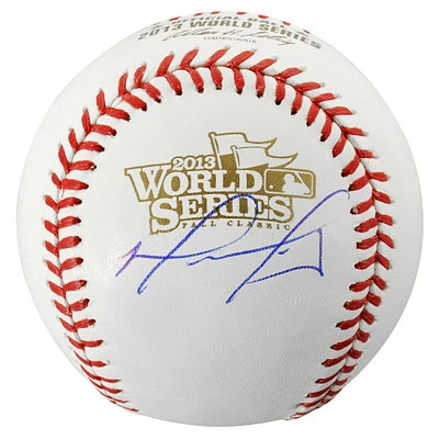 Logo de la Série mondiale autographié par David Ortiz, champion des Red Sox de Boston en 2013