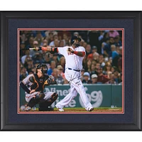 Photographie encadrée autographiée de David Ortiz des Red Sox de Boston, 16" x 20" avec inscription "HOF 22"