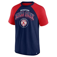 T-shirt raglan bleu marine/rouge Boston Red Sox Fundamentals Walk Off pour homme